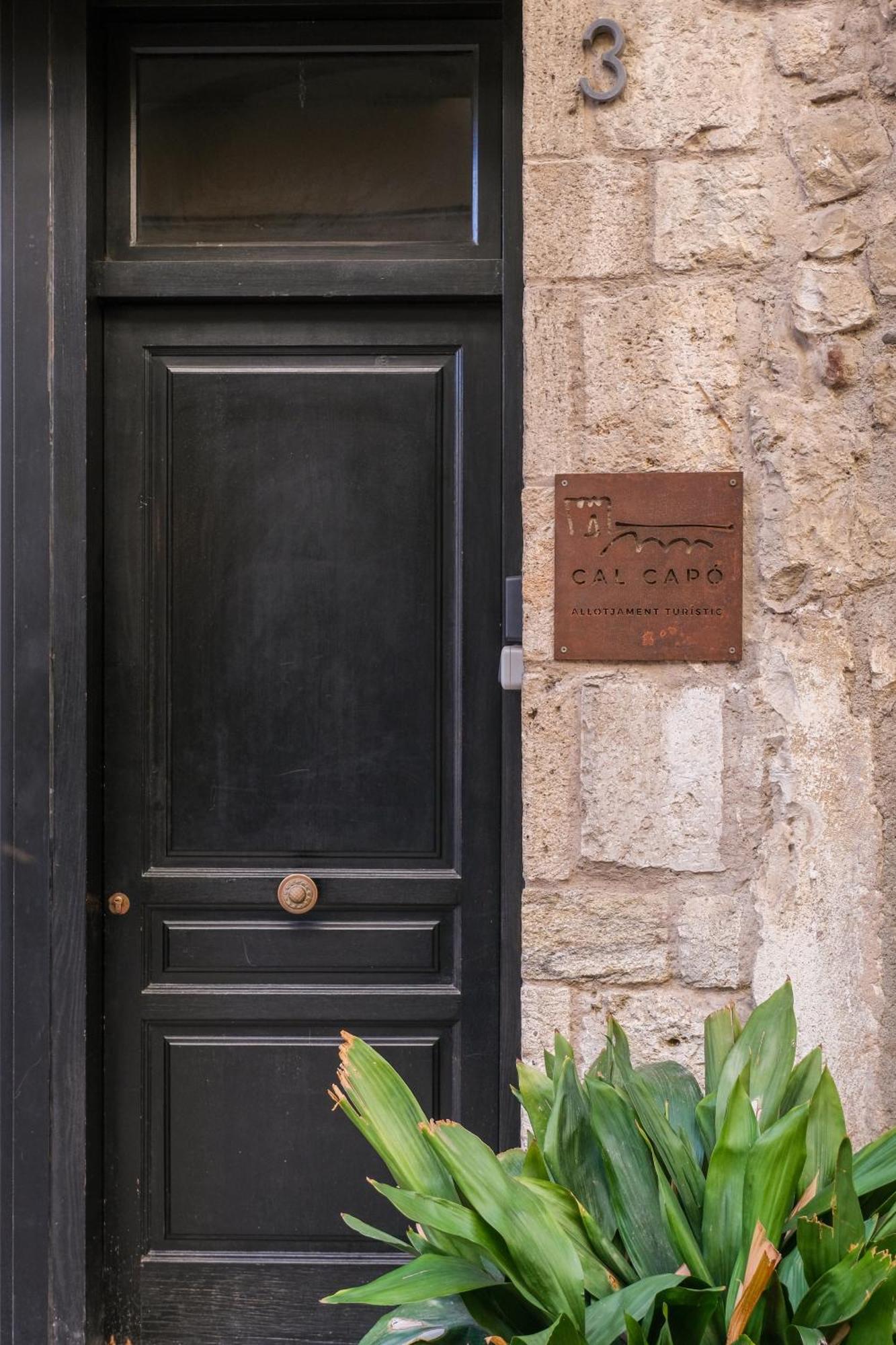 Cal Capo Alojamiento Con Jacuzzi Apartment Besalu Exterior photo
